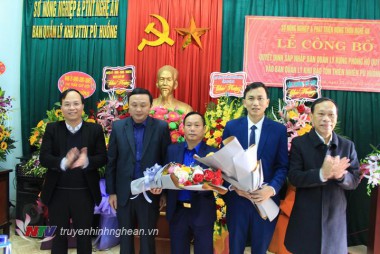 Công bố Quyết định sáp nhập Ban quản lý rừng phòng hộ Quỳ Hợp vào Ban quản lý Khu bảo tồn thiên nhiên Pù Huống