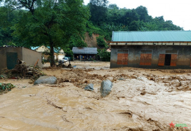 Chuyên gia nêu nguyên nhân sâu xa gây lũ quét, sạt lở đất ngày càng nghiêm trọng