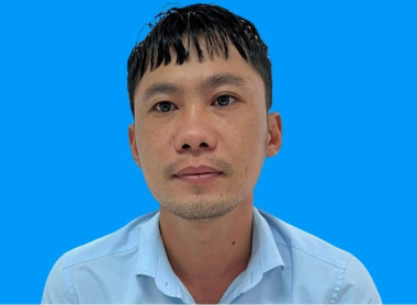 truy tố