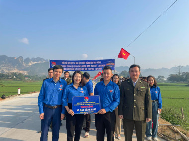 Chi đoàn BQL Khu BTTN tham gia Lễ khởi động tháng thanh niên năm 2023 và thực hiện công trình thanh niên cấp huyện